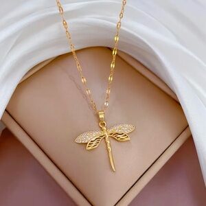 Dragonfly Charm Necklace 18k Gold Plated Accessory Pendant for Fashionable Look